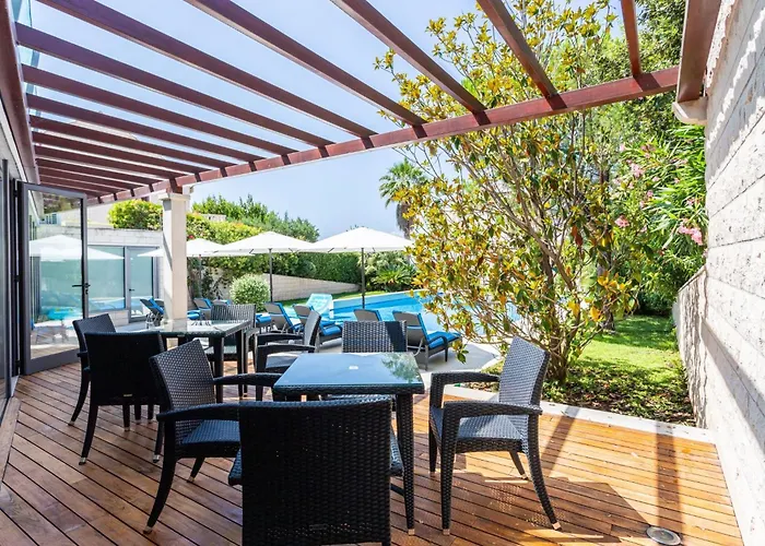 In Der Ersten Etage Mit Meerblick By Interhome *