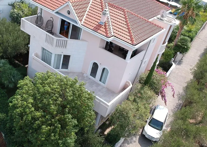 In Der Ersten Etage Mit Meerblick By Interhome Apartman *