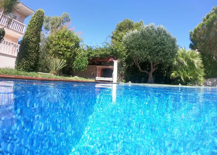 In Der Ersten Etage Mit Meerblick By Interhome * Splitska