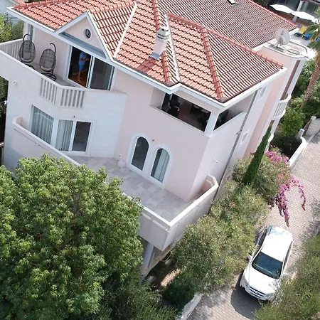 In Der Ersten Etage Mit Meerblick By Interhome דירה *