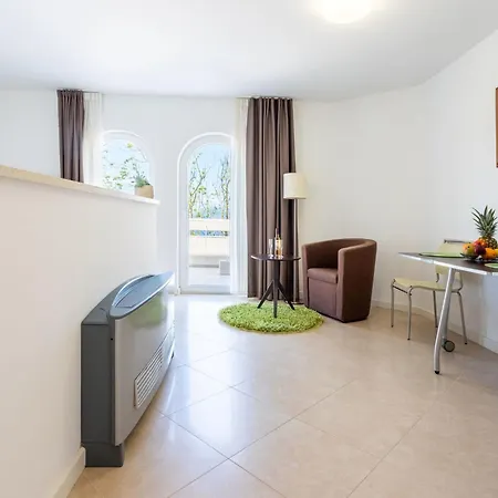 דירה In Der Ersten Etage Mit Meerblick By Interhome *