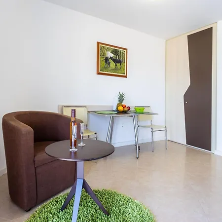 דירה In Der Ersten Etage Mit Meerblick By Interhome *