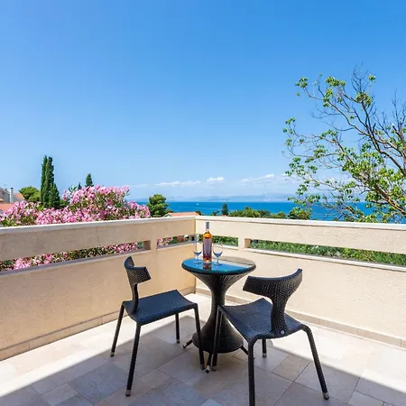 דירה In Der Ersten Etage Mit Meerblick By Interhome ספליטסקה