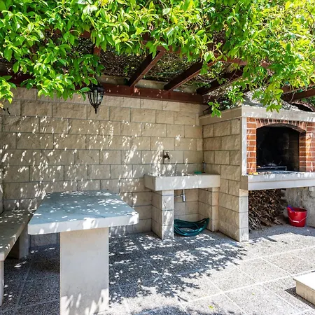 דירה In Der Ersten Etage Mit Meerblick By Interhome ספליטסקה