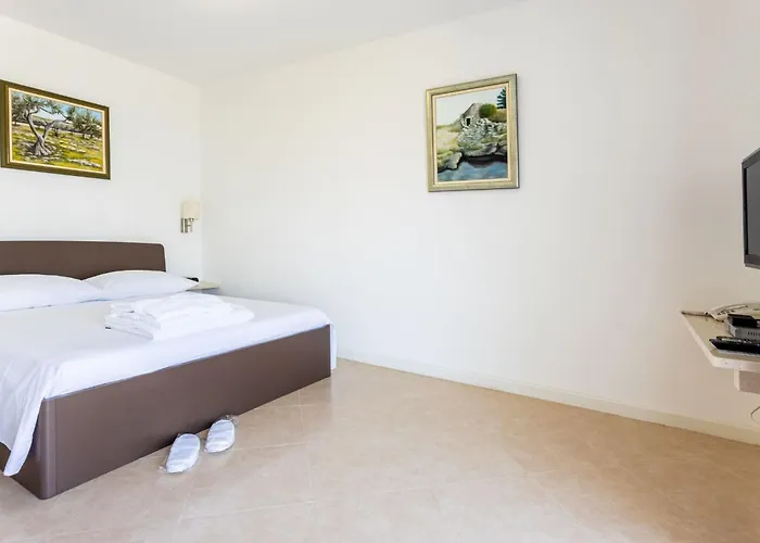 In Der Ersten Etage Mit Meerblick By Interhome Apartament *